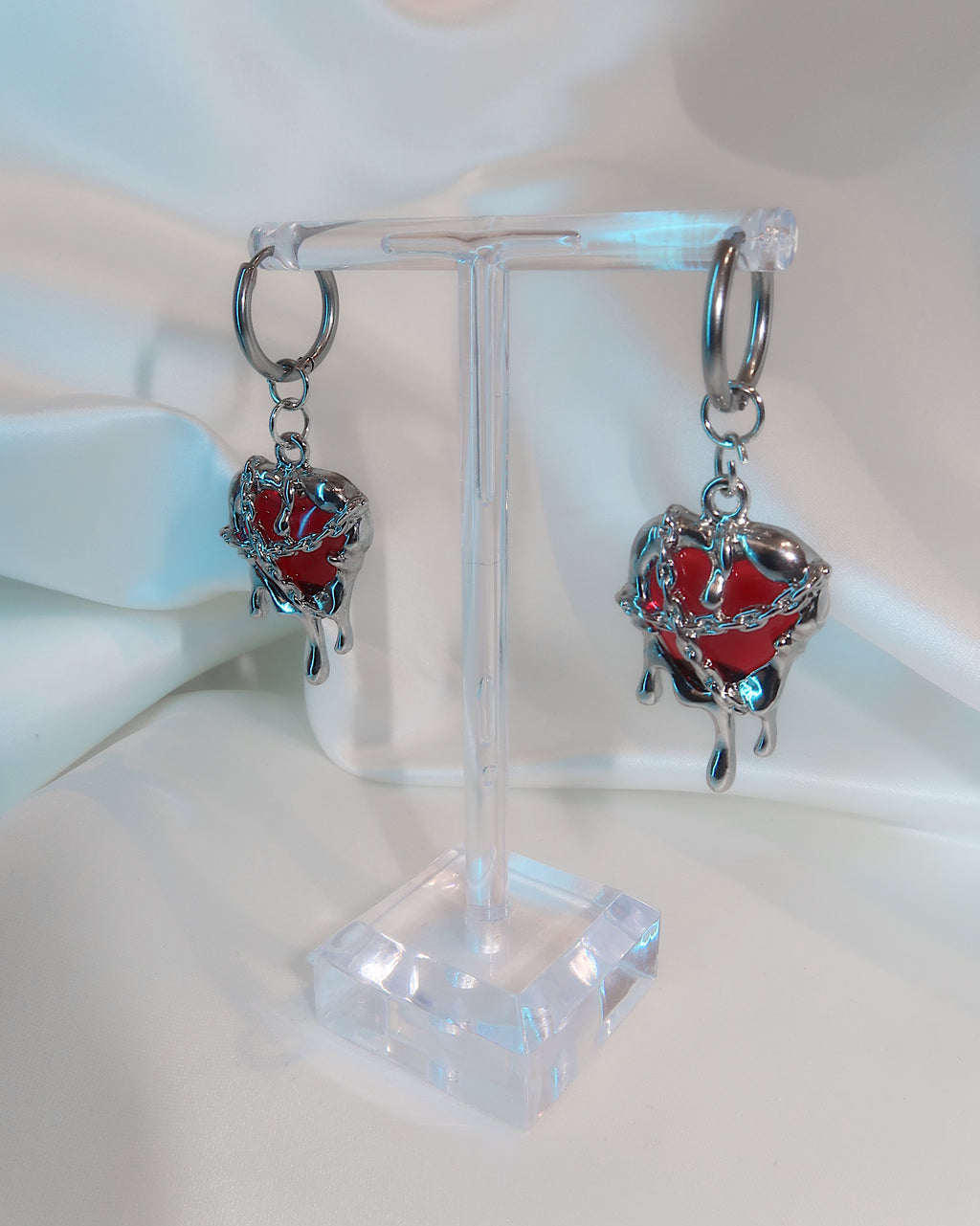 KURAPIKA’S HEART ear hoops