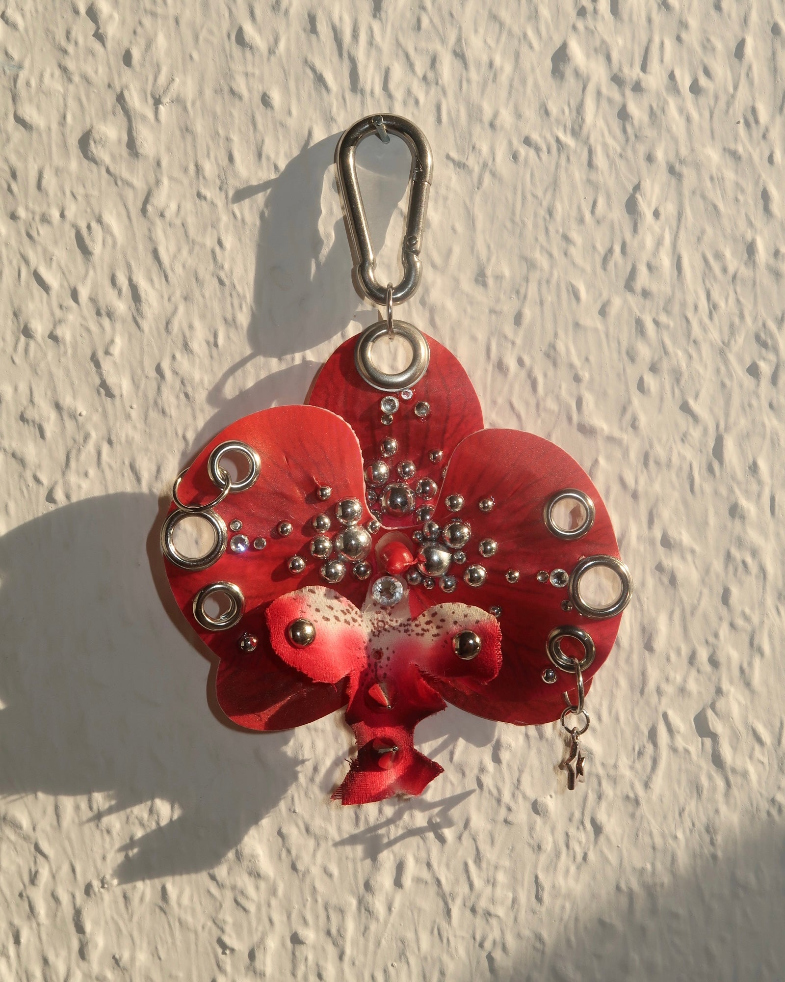 RED STAR ORCHID Keychain