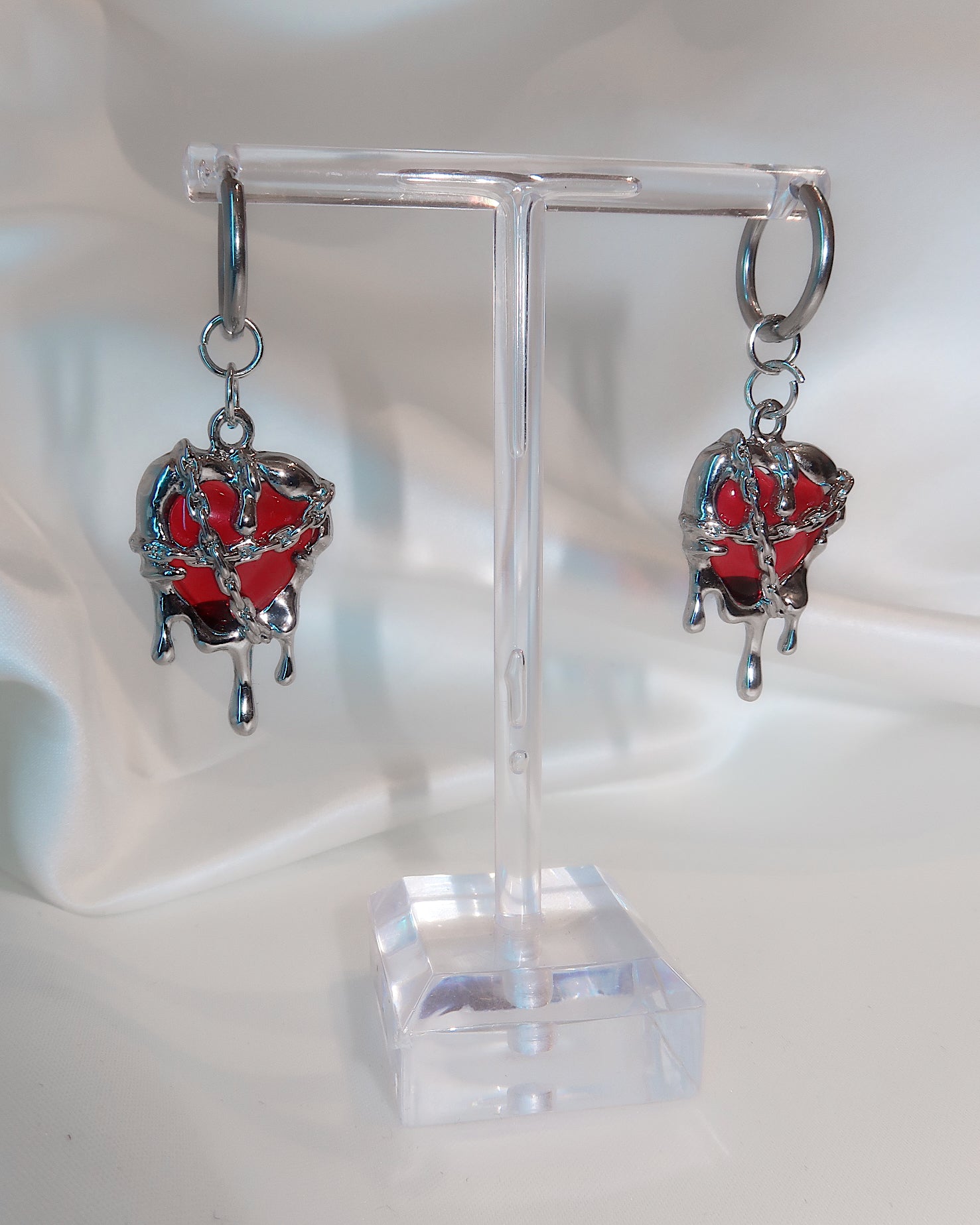 KURAPIKA’S HEART ear hoops