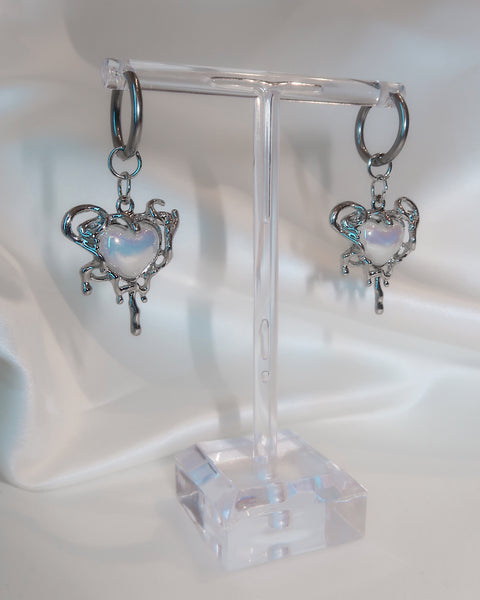 PEARL LOVE Earrings – KILL AKIRA