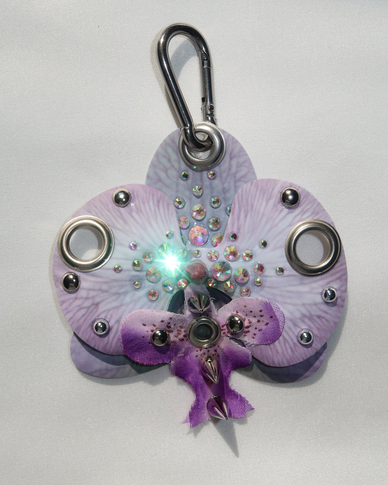 LILAC ORCHID Keychain – KILL AKIRA
