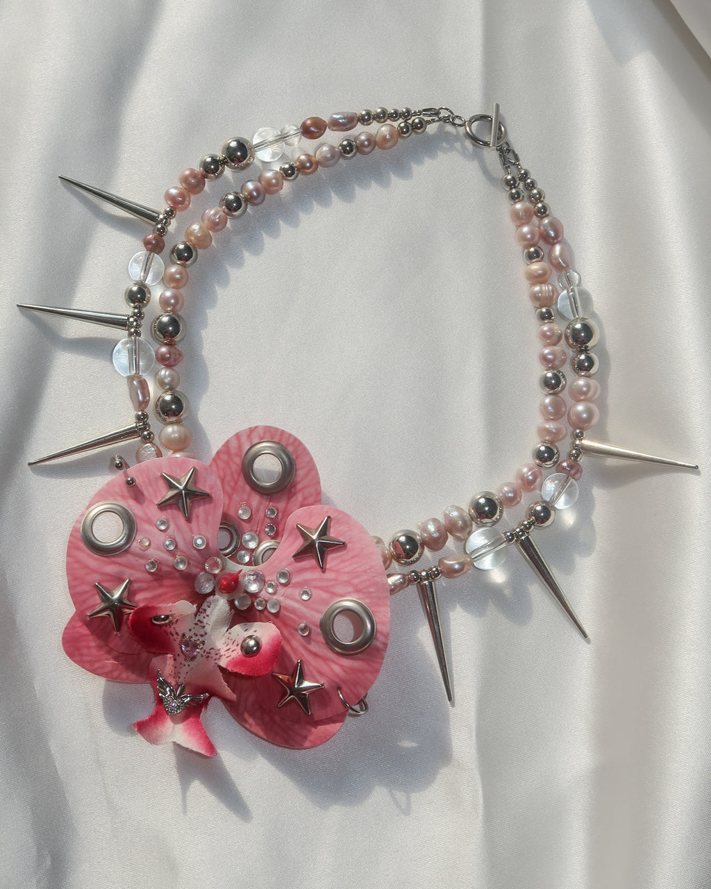 ORCHID ANARCHY Necklace