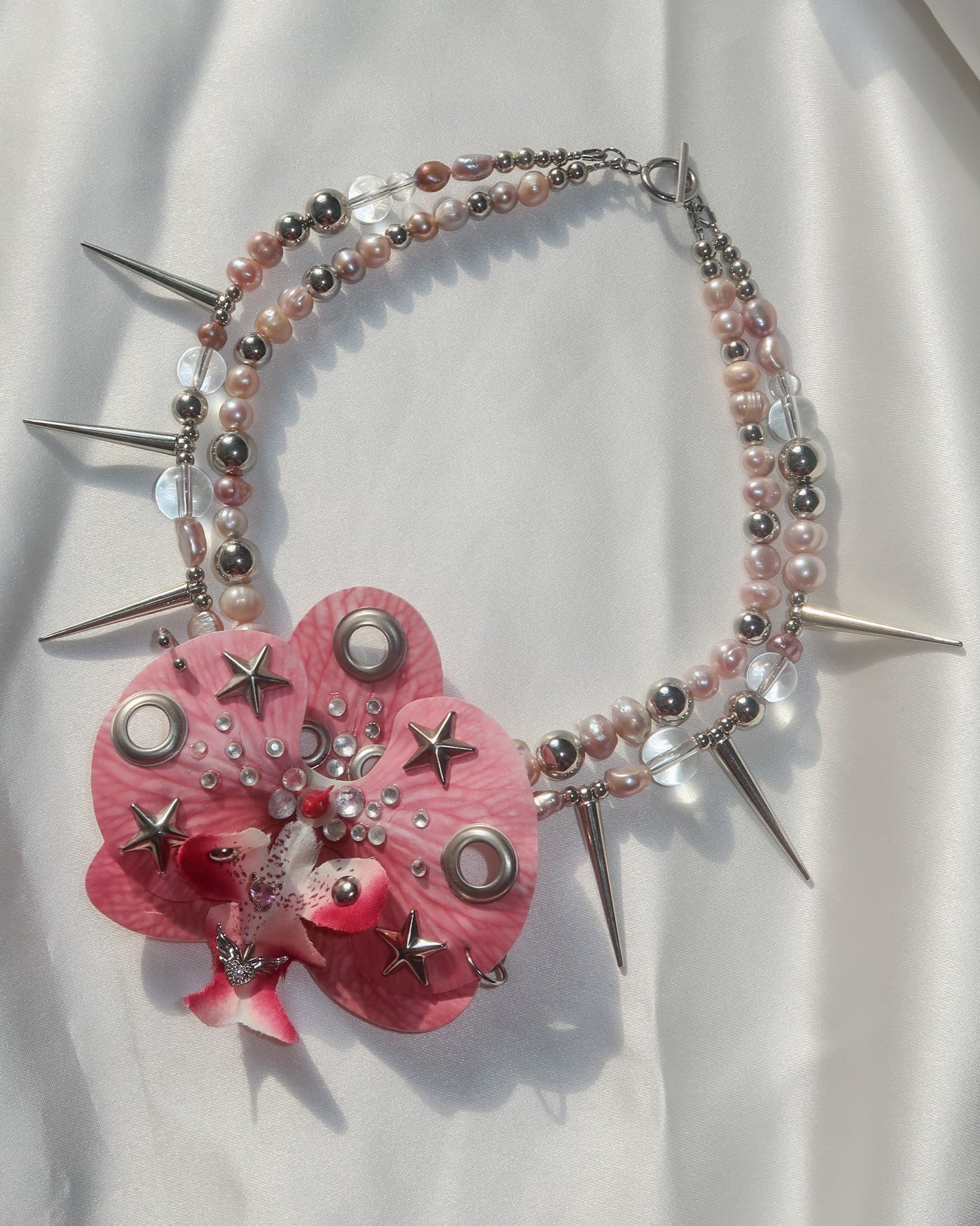 ORCHID ANARCHY Necklace