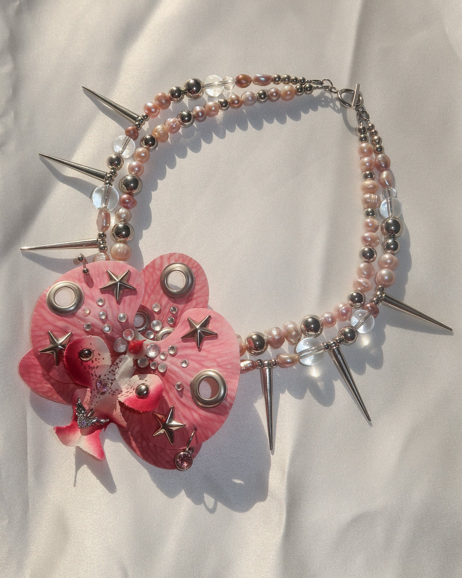 ORCHID ANARCHY Necklace