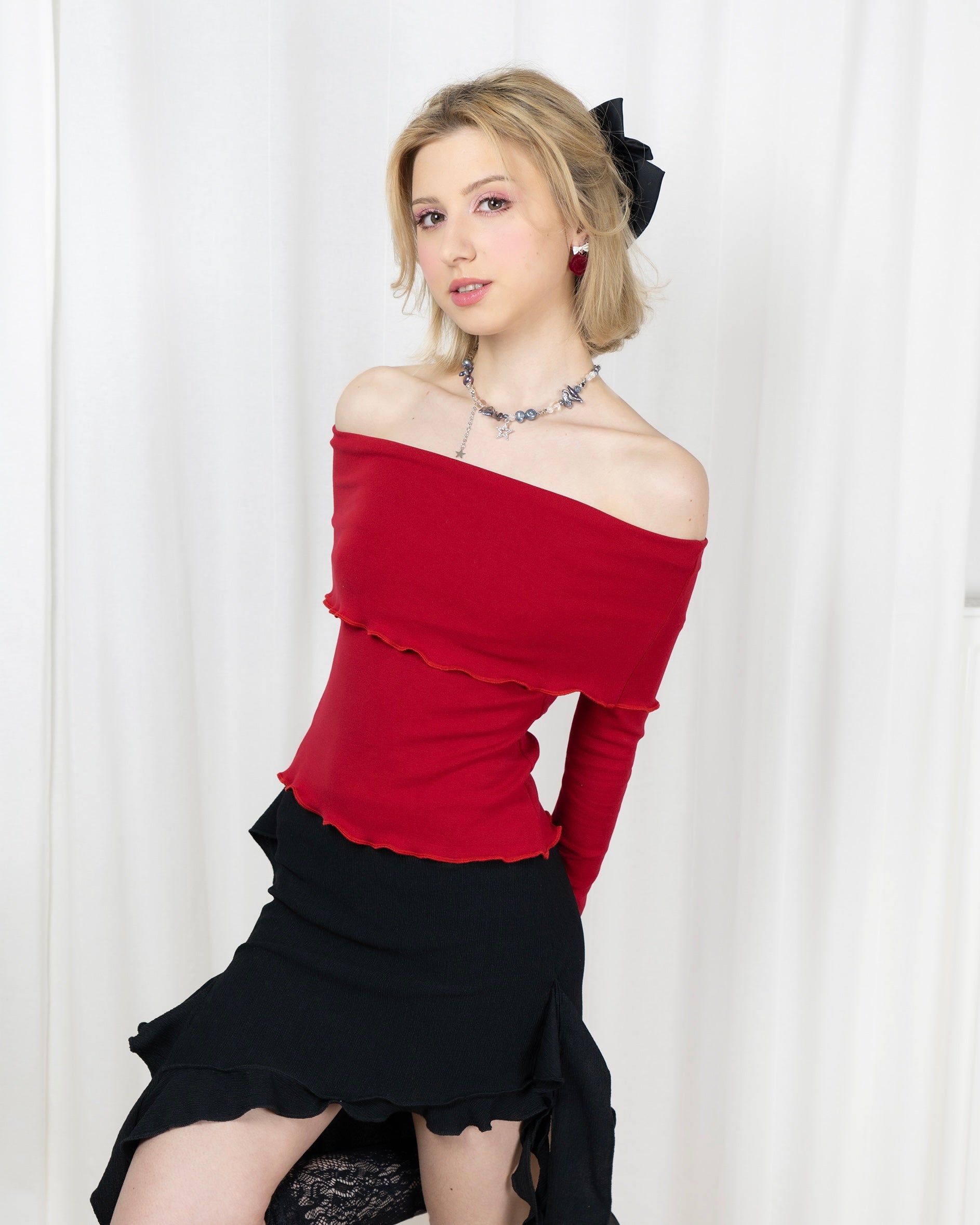 PAOLA Off Shoulder Longsleeve