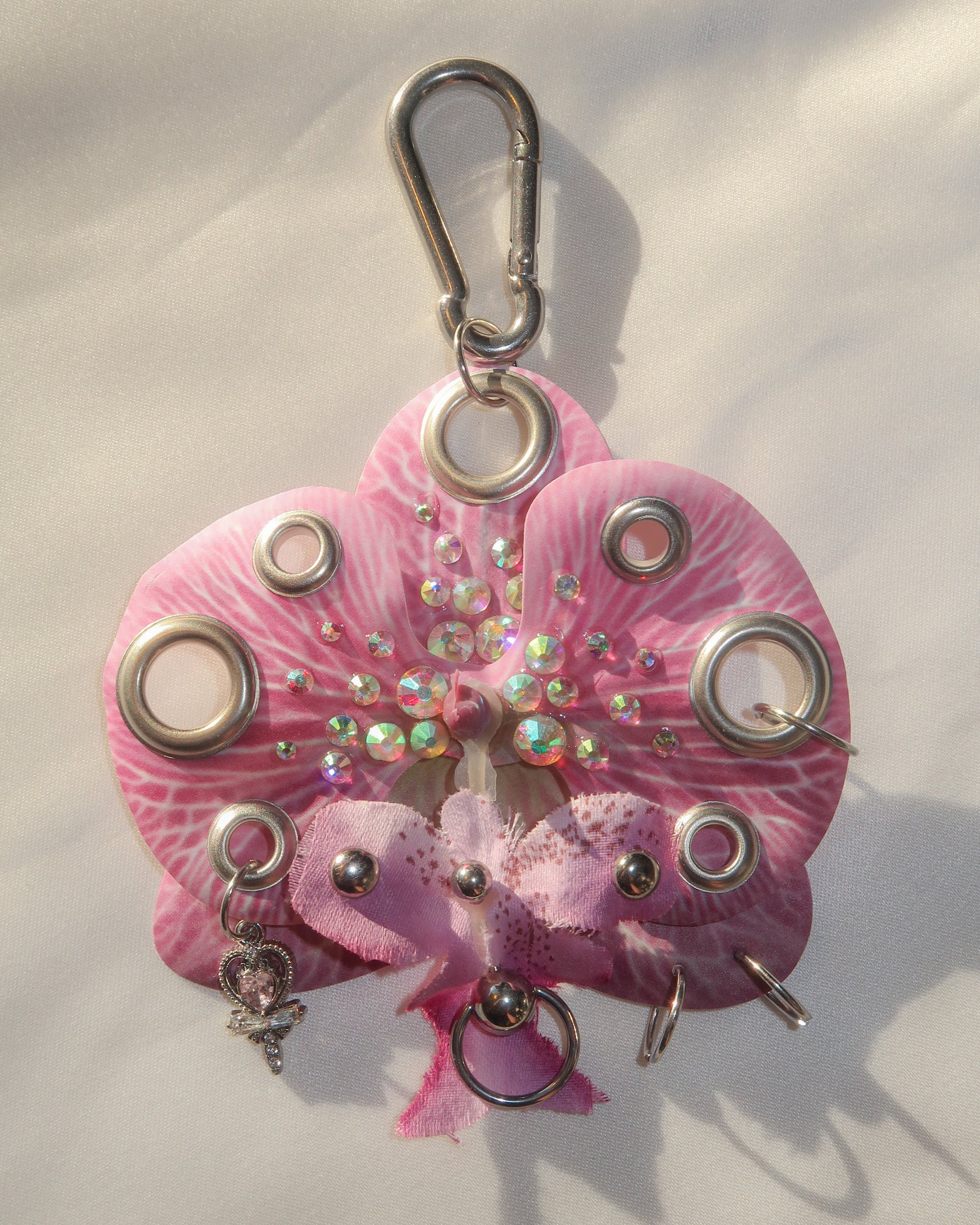 DARK ROSE ORCHID Keychain – KILL AKIRA