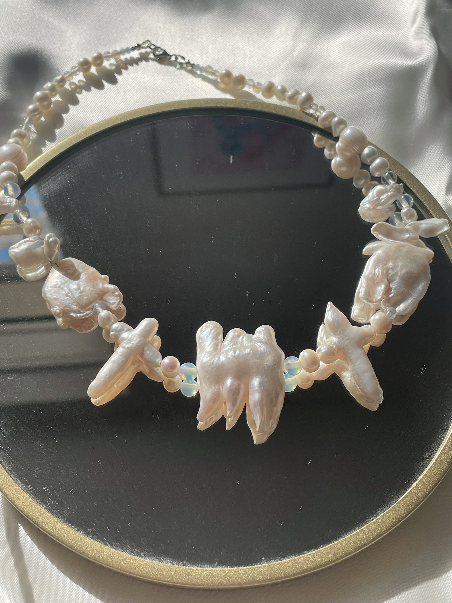 𝓞𝓻𝓪𝓬𝓵𝓮 Necklace
